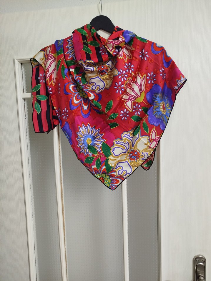 Aker Sura İpek Eşarp - Görsel 3