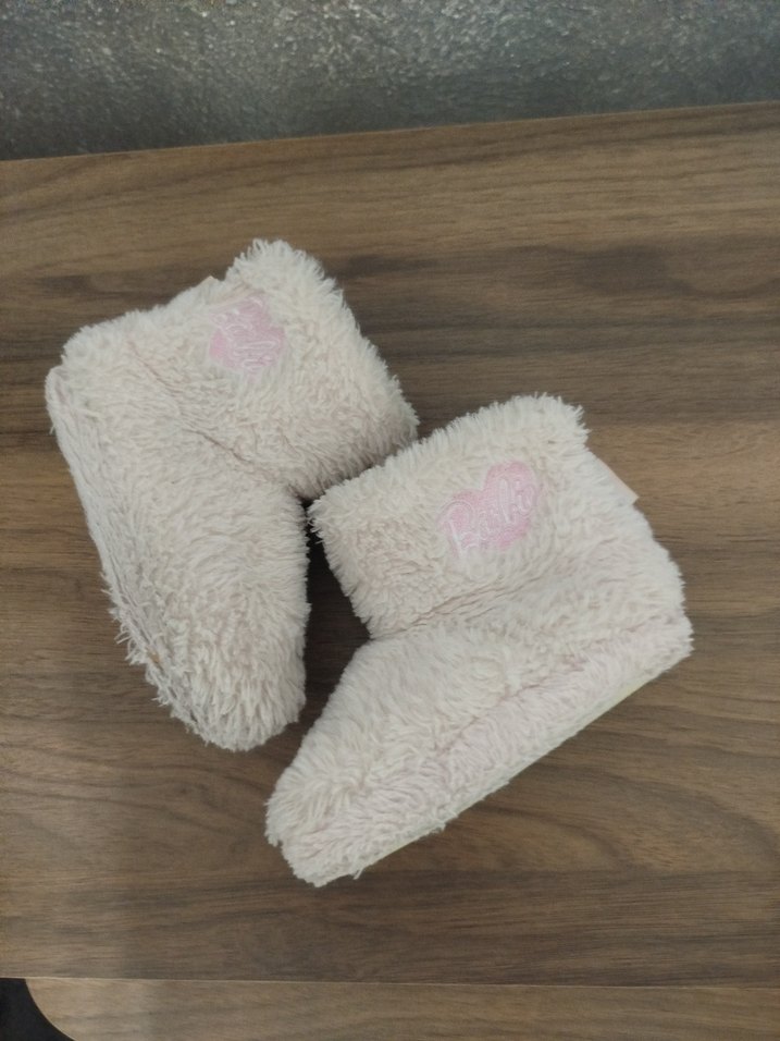 Beyaz Nakışlı Kız Çocuk Sıcak Ev Botu - Görsel 3