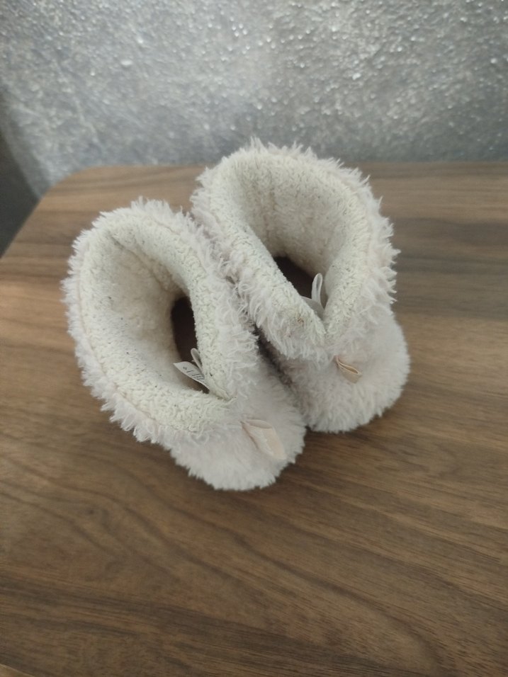 Beyaz Nakışlı Kız Çocuk Sıcak Ev Botu - Görsel 4