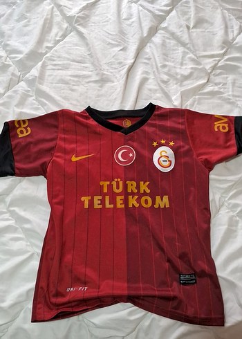 Kısa Kollu Kırmızı Erkek çocuk Forması Tişörtü