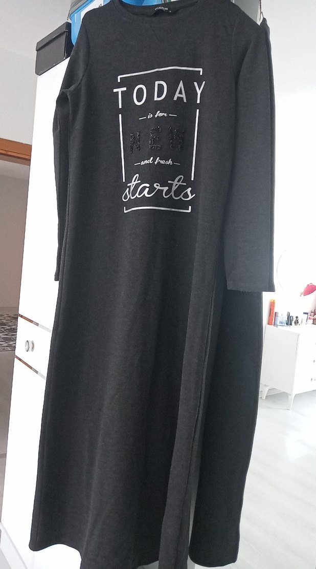 Siyah Baskılı kışlık spor elbise - Görsel 2