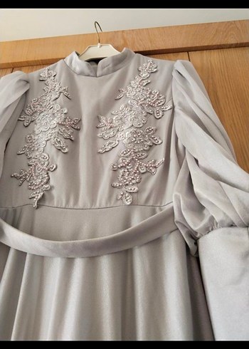 Gri Nakışlı Uzun Kollu Uzun Elbise - Görsel 2