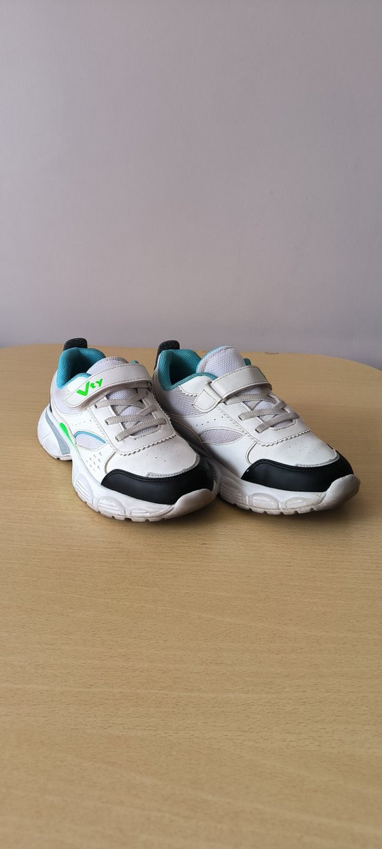 VTY  34 Numara Çocuk Spor Ayakkabı - Görsel 2