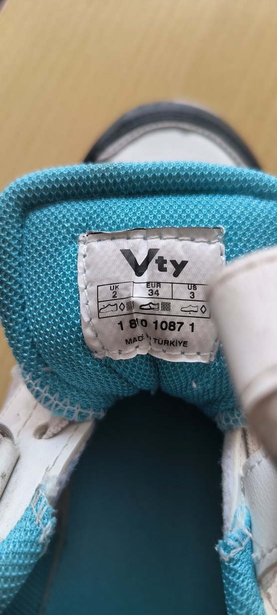 VTY  34 Numara Çocuk Spor Ayakkabı - Görsel 5
