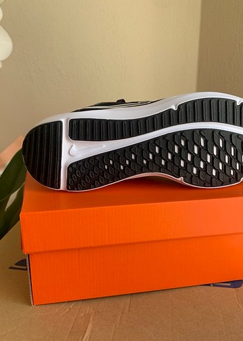 Nike Spor Ayakkabı - Görsel 4