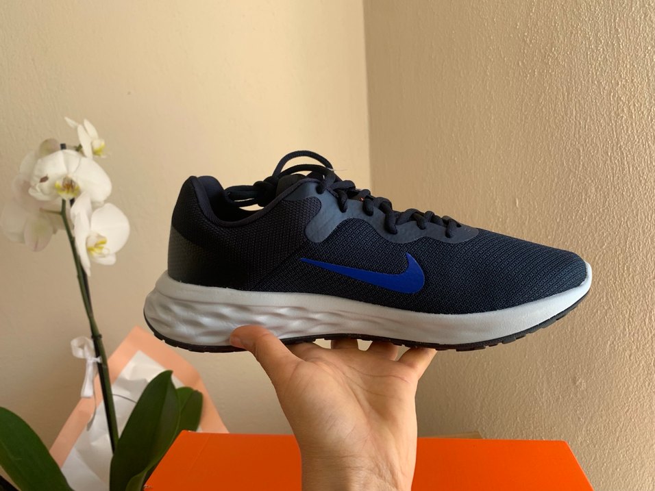 Nike spor ayakkabısı - Görsel 3