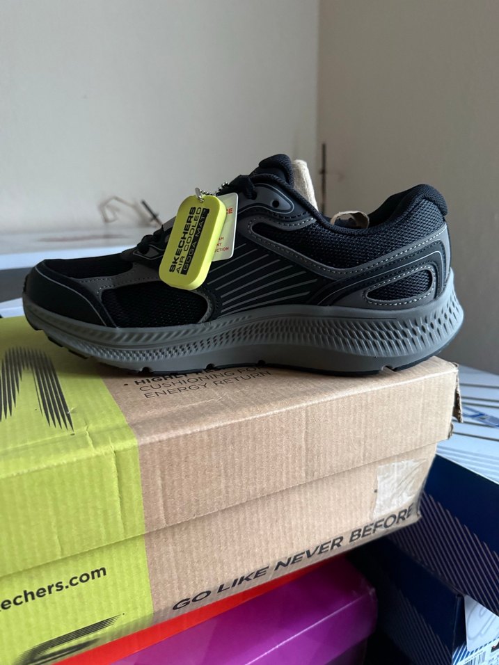 Skechers spor ayakkabı - Görsel 3