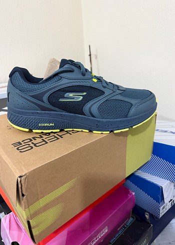 Skechers spor ayakkabı - Görsel 2