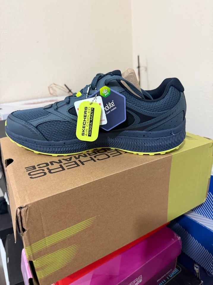 Skechers spor ayakkabı - Görsel 3
