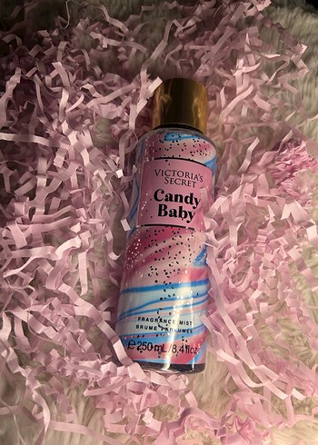 Victoria's Secret Ruby Rose Kadın Parfüm Spreyi 250ml - Görsel 9