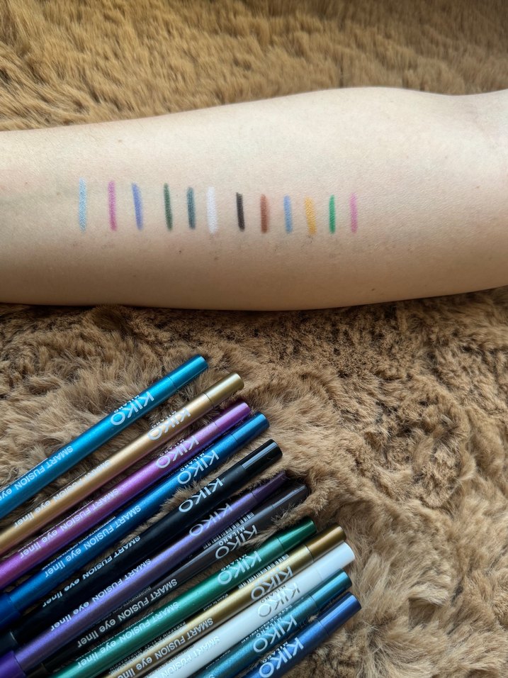 Çok Renkli Göz Kalemleri Seti - Görsel 2