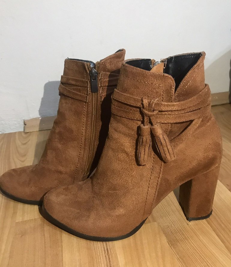 Kadın Bot - Görsel 2