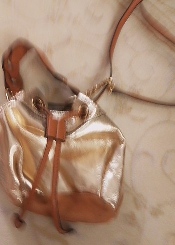 River Island Parlak Altın Deri Kadın Çantası