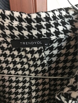 Trendyol & Milla Trendyolmilla kazayağı desenli gömlek