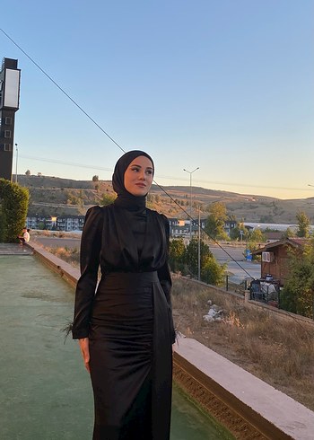 Drapeli Siyah Uzun Elbise
