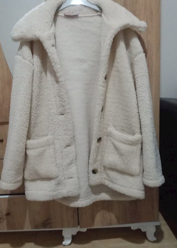 Beyaz Peluş Midi Kadın Kaban
