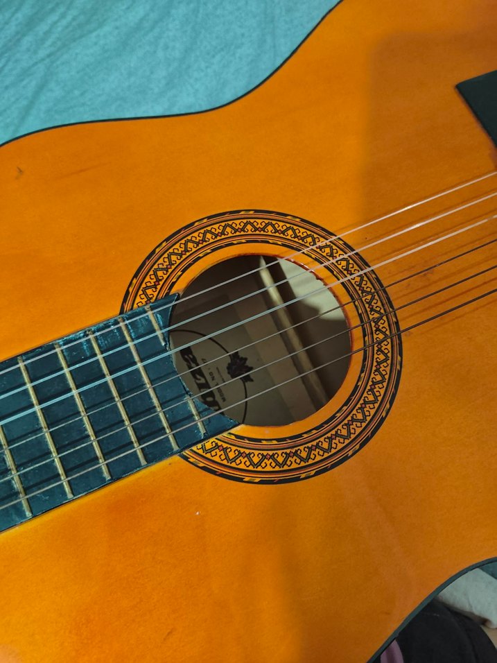 Klasik Kahverengi Gitar (Ibıza) marka
çantası da var - Görsel 4