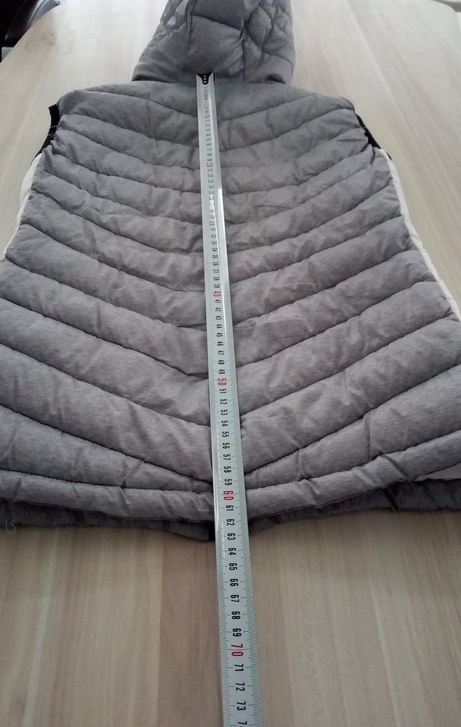 Gri Kapüşonlu Fermuarlı Kadın Yelek - Görsel 4