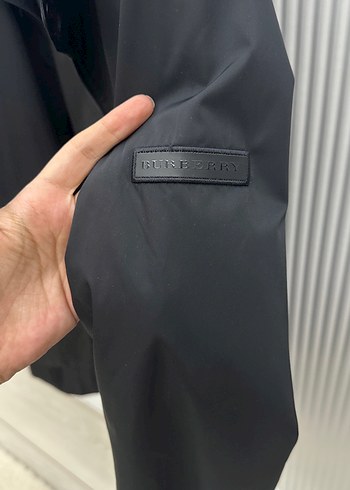 Siyah Fermuarlı Yaka Mont - Görsel 5