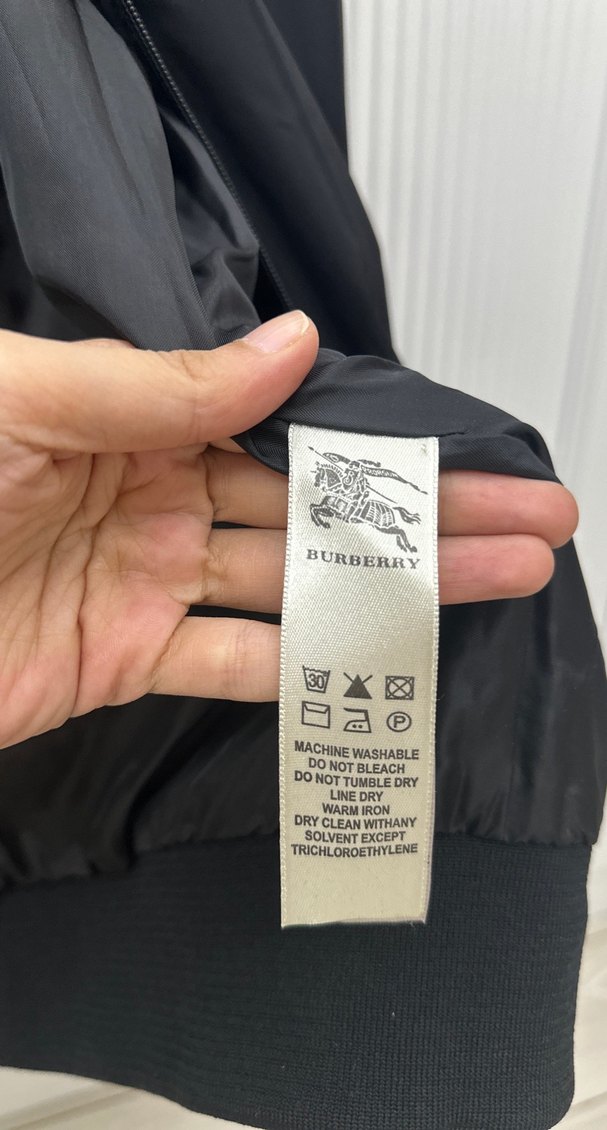 Siyah Fermuarlı Yaka Mont - Görsel 2