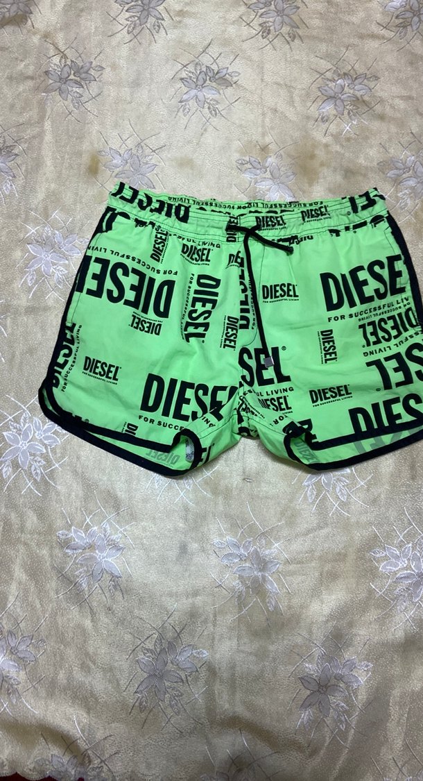 Renkli Baskılı Yeşil Diesel Erkek Mini Şort - Görsel 4