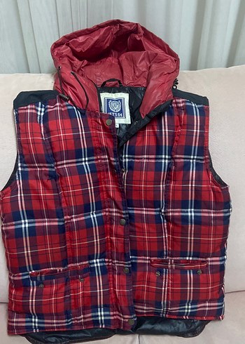 Düğmeli Fermuarlı Ekose Desenli  Bayan Kırmız Şişme Yelek - Görsel 3