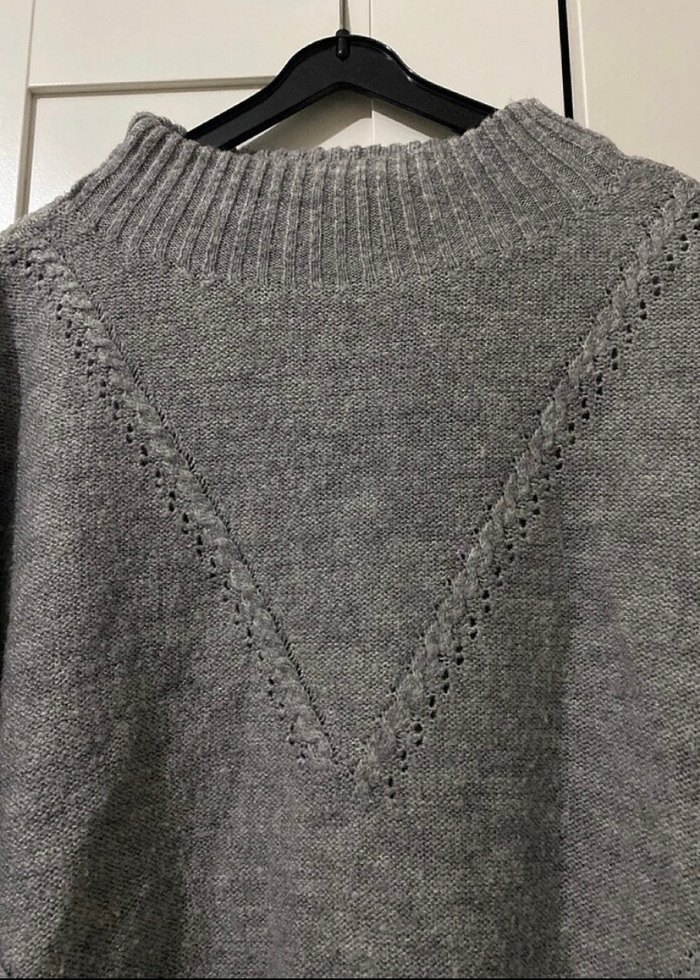 Gri Yüksek Yakalı Kadın Kazak - Görsel 2