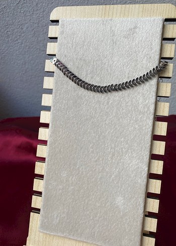 Beden gri Renk Çelik yaprak detaylı gümüş bileklik