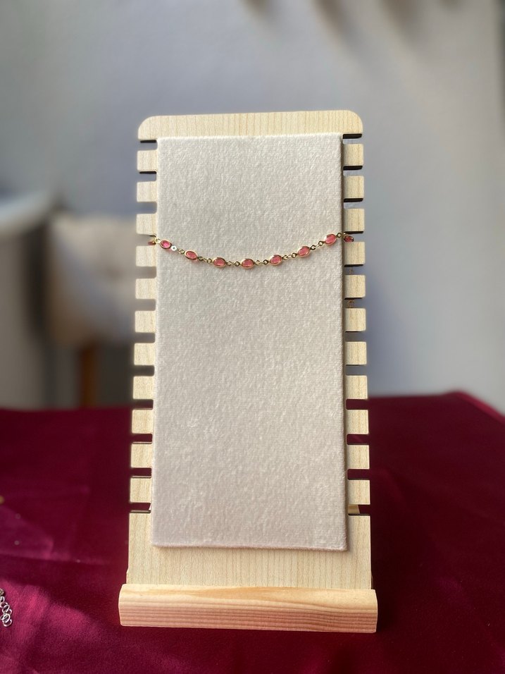 Çelik pembe oval detaylı gold bileklik - Görsel 2