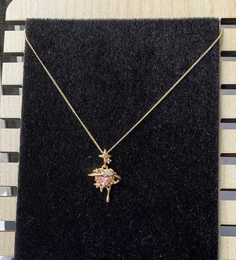 Çelik gezegen detaylı pembe kalp gold kolye - Görsel 3