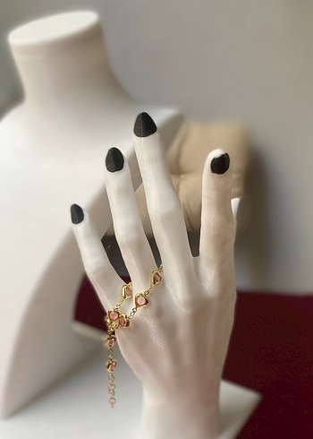 Çelik pembe kalp detaylı gold bileklik - Görsel 3