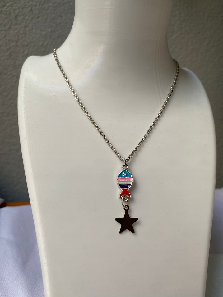 Balık detaylı gümüş kolye - Görsel 4