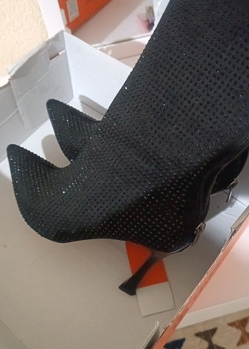 Diğer Pullu Siyah Stiletto Topuklu Kadın cizme