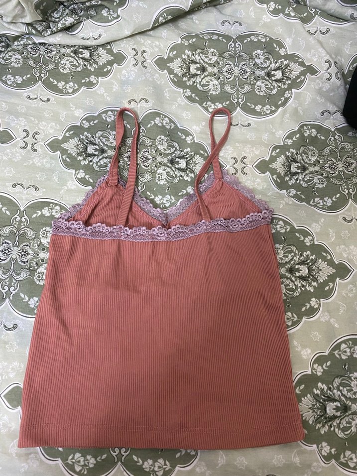 Dantel Detaylı Pembe İnce Askılı Kadın crop - Görsel 2