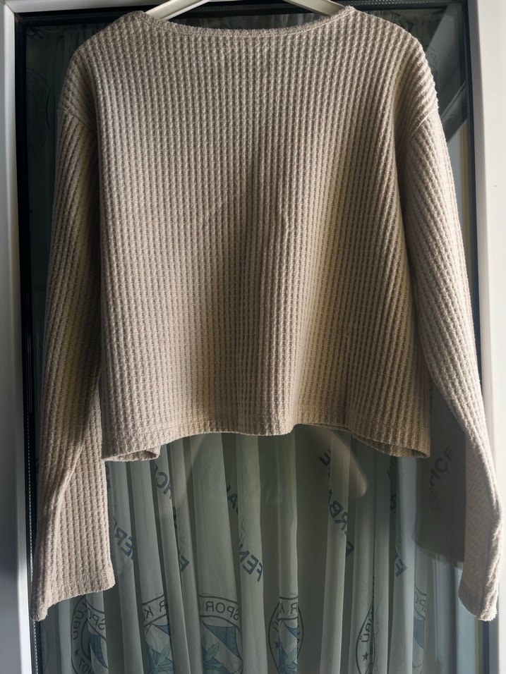 Bej V Yaka Örgü Kadın Kazak - Görsel 2