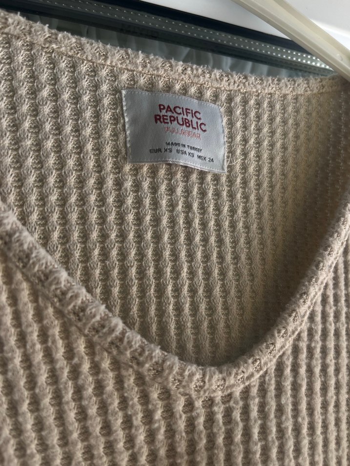 Bej V Yaka Örgü Kadın Kazak - Görsel 3