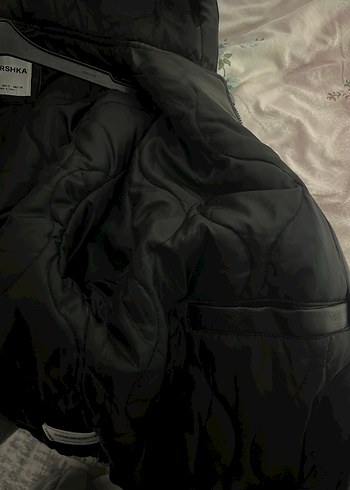 Kadın Siyah Deri Fermuarlı Ceket BERSHKA - Görsel 4