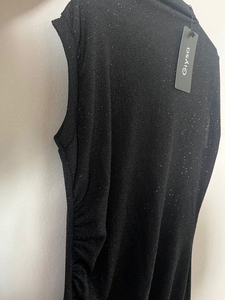 Siyah Drapeli Kolsuz Midi Elbise - Görsel 2