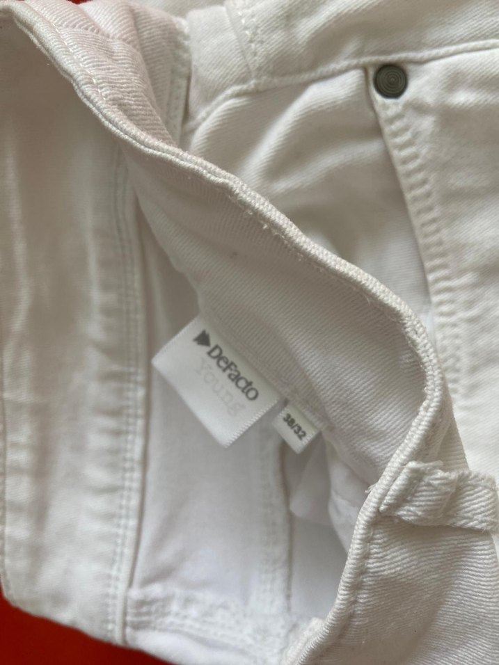 Beyaz Pamuklu Beyaz Jean - Görsel 3