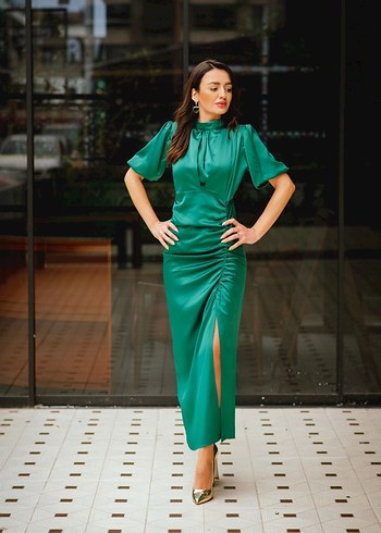 Parlak Yeşil Drapeli Uzun Kadın Elbise - Görsel 2