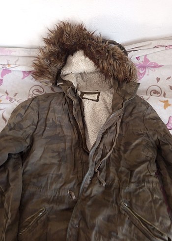 Kahverengi Kamuflaj Desenli Kapüşonlu Kadın Ceket - Görsel 2