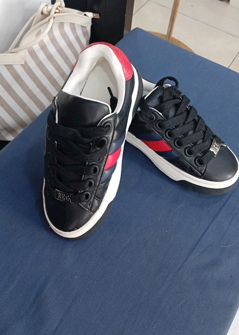 Renkli Çizgili Siyah Spor Ayakkabı - Görsel 3