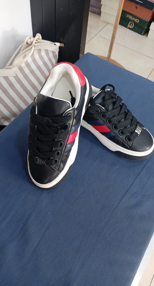 Renkli Çizgili Siyah Spor Ayakkabı - Görsel 3