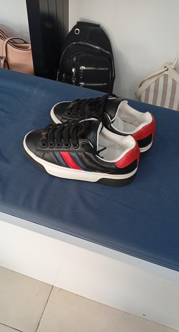 Renkli Çizgili Siyah Spor Ayakkabı - Görsel 2