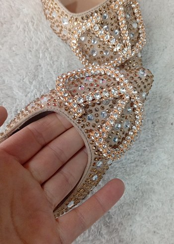 Bej Süet Taşlı Kadın Dolgu Topuk Abiye Ayakkabı - Görsel 3