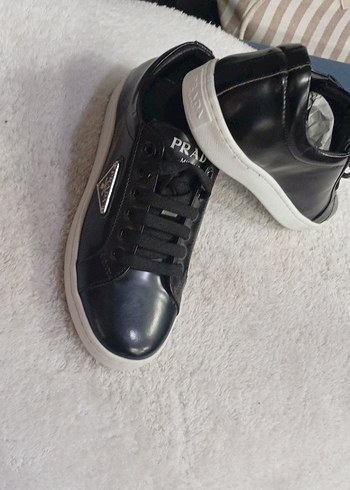 Prada Siyah Parlak Spor Ayakkabı - Görsel 2