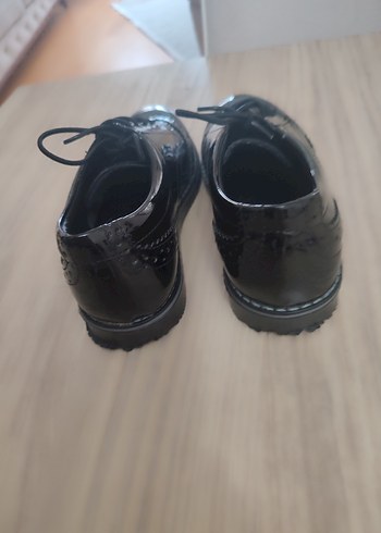 Parlak Siyah Erkek Çocuk Özel Ayakkabı - Görsel 5