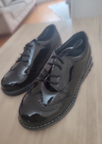 Parlak Siyah Erkek Çocuk Özel Ayakkabı - Görsel 3