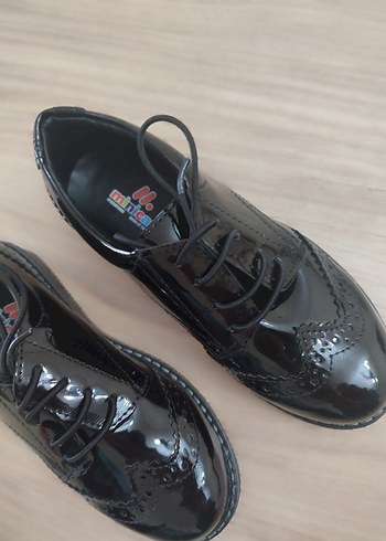 Parlak Siyah Erkek Çocuk Özel Ayakkabı - Görsel 2