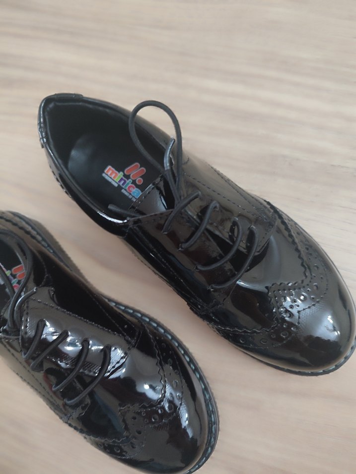 Parlak Siyah Erkek Çocuk Özel Ayakkabı - Görsel 2